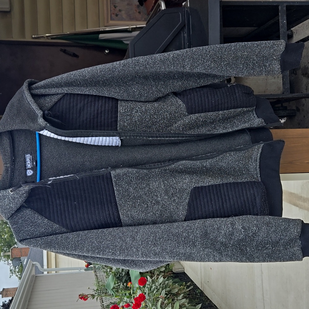 Men's Black and Gray Zip-Up Sweater